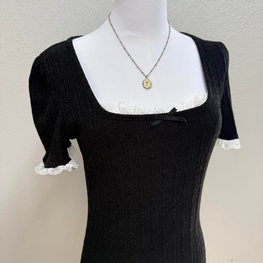 Black Knit Mini Dress w/ Lace Trim – Size M - Picture 2 of 7